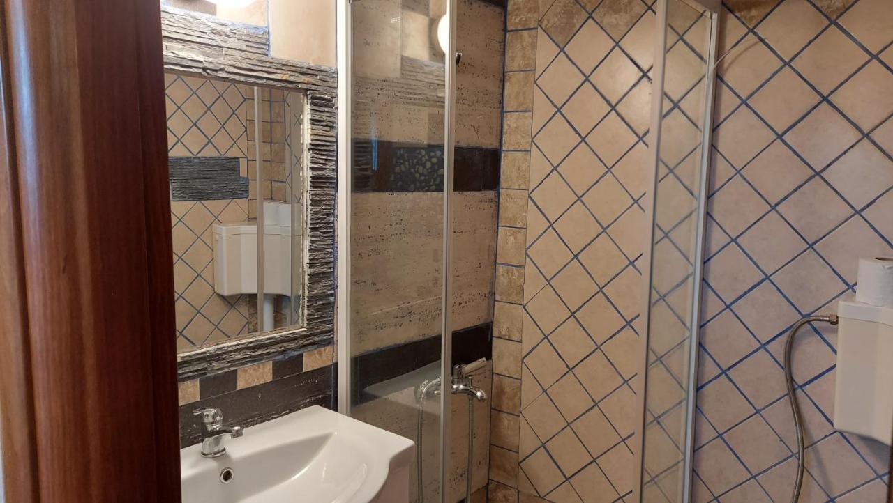 Shley House 1 Apartment Artemida  Ngoại thất bức ảnh